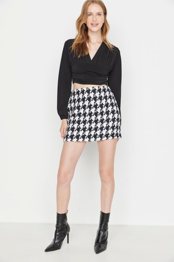 Trendyol Trendyol Black Mini Skirt