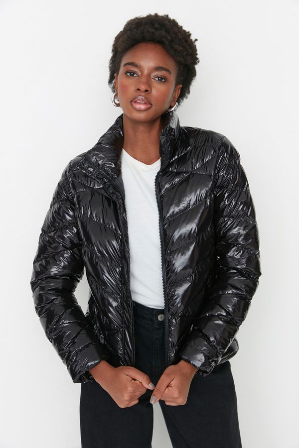 Trendyol Trendyol Black Oversize Stand Up Collar Shiny Inflatable Coat
