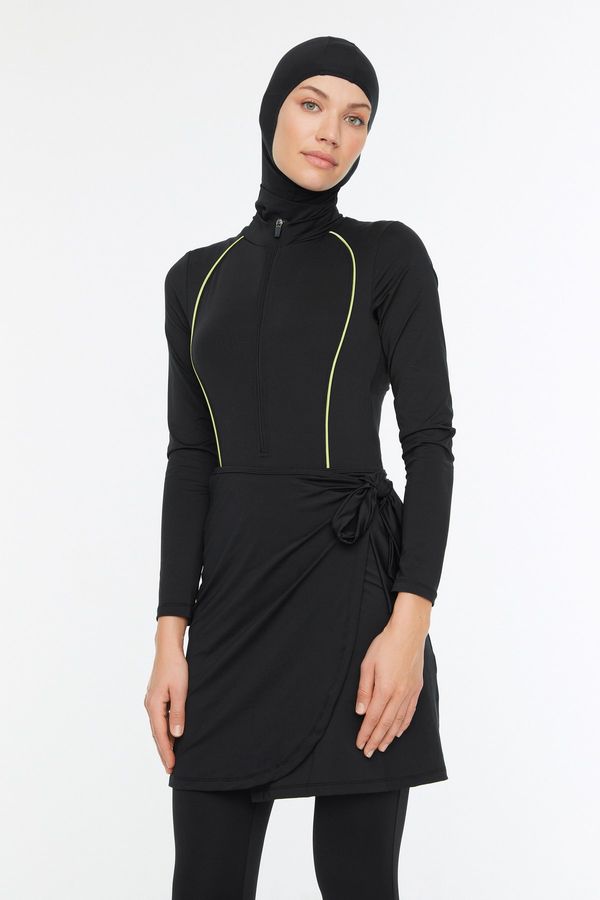 Trendyol Trendyol Black Stripe Detailed Surf 4-Piece Hijab Swimsuit Set