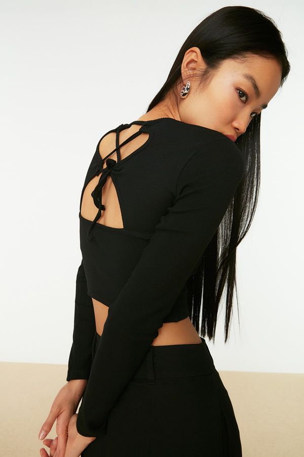 Trendyol Trendyol Black Tie Back Detailed Knitted Blouse