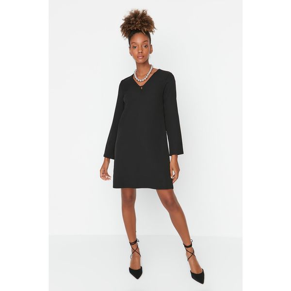 Trendyol Trendyol Black V-Neck Dress