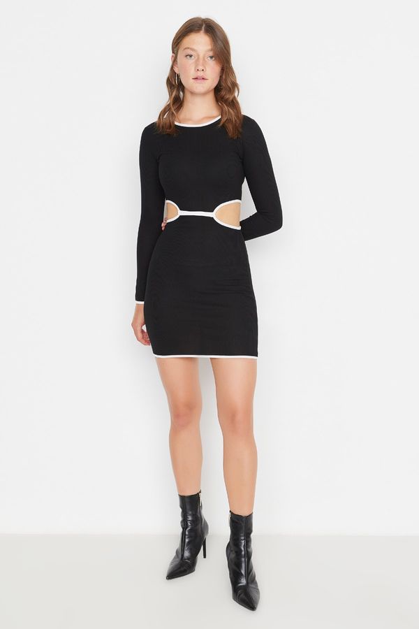 Trendyol Trendyol Black Waist Cut Out Detailed Knitted Dress