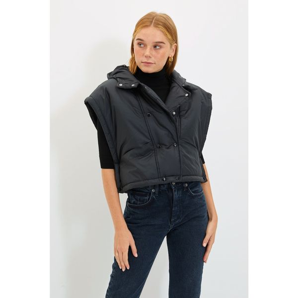 Trendyol Trendyol Black Wide Cut Oversize Hooded Inflatable Vest