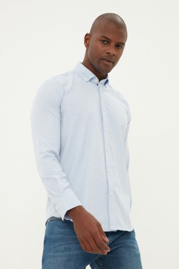 Trendyol Trendyol Blue Men's Slim Fit Buttoned Collar Basic Oxford Shirt