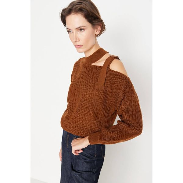 Trendyol Trendyol Brown Cut Out Detailed Knitwear Sweater