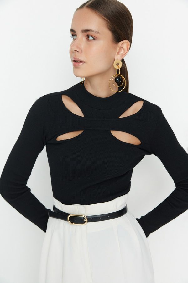 Trendyol Trendyol Collar Detailed Blouse