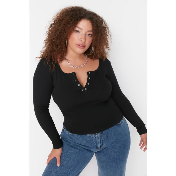 Trendyol Trendyol Curve Black U Neck Snap Detailed Knitted Blouse