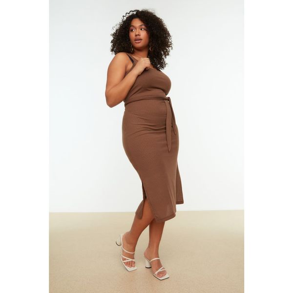 Trendyol Trendyol Curve Brown Belted Slit Detailed Knitted Dress