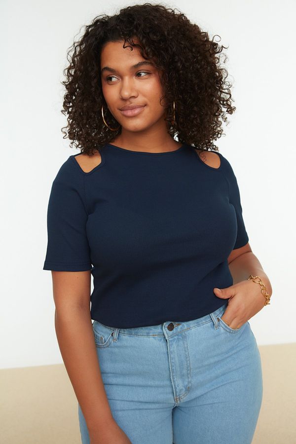 Trendyol Trendyol Curve Navy Blue Cutout Detailed Knitted Blouse
