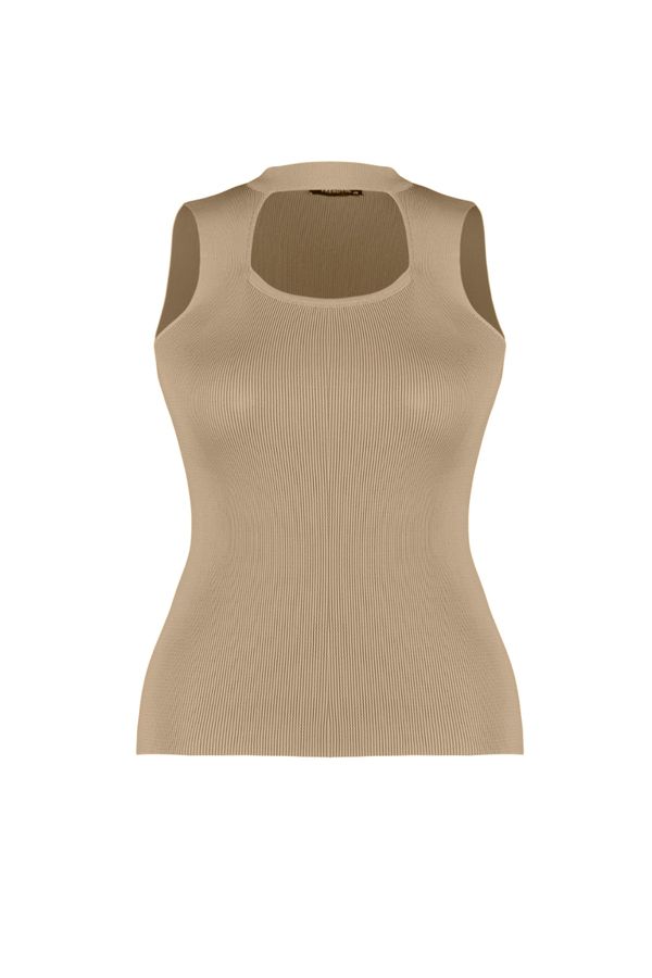 Trendyol Trendyol Curve Plus Size Blouse - Beige - Fitted