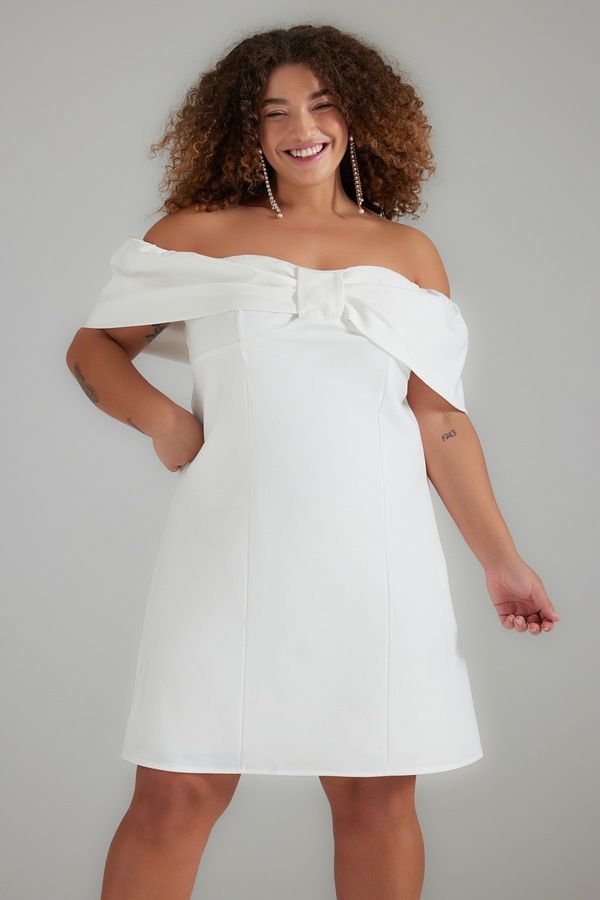 Trendyol Trendyol Curve Plus Size Dress - White - A-line