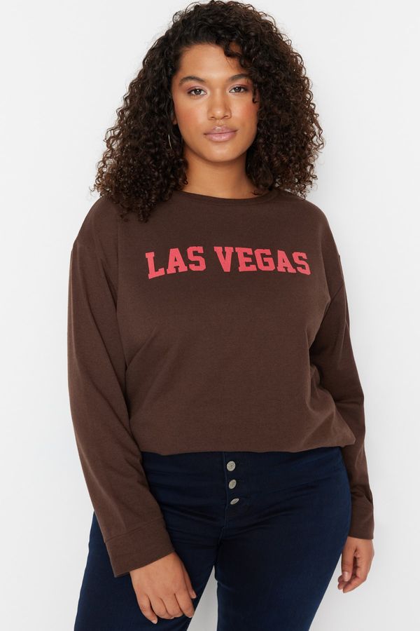 Trendyol Trendyol Curve Plus Size Sweatshirt - Brown - Regular