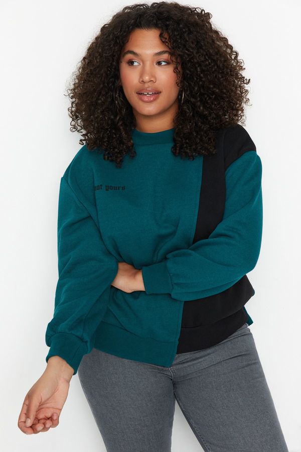 Trendyol Trendyol Curve Plus Size Sweatshirt - Green - Regular fit
