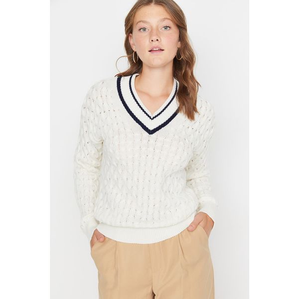 Trendyol Trendyol Ecru Knitted Detailed Knitwear Sweater