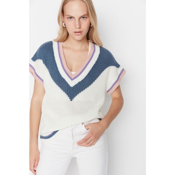 Trendyol Trendyol Ecru V-Neck Knitwear Sweater