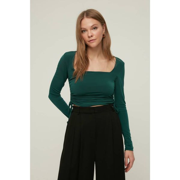 Trendyol Trendyol Emerald Green Square Neck Pleated Knitted Blouse