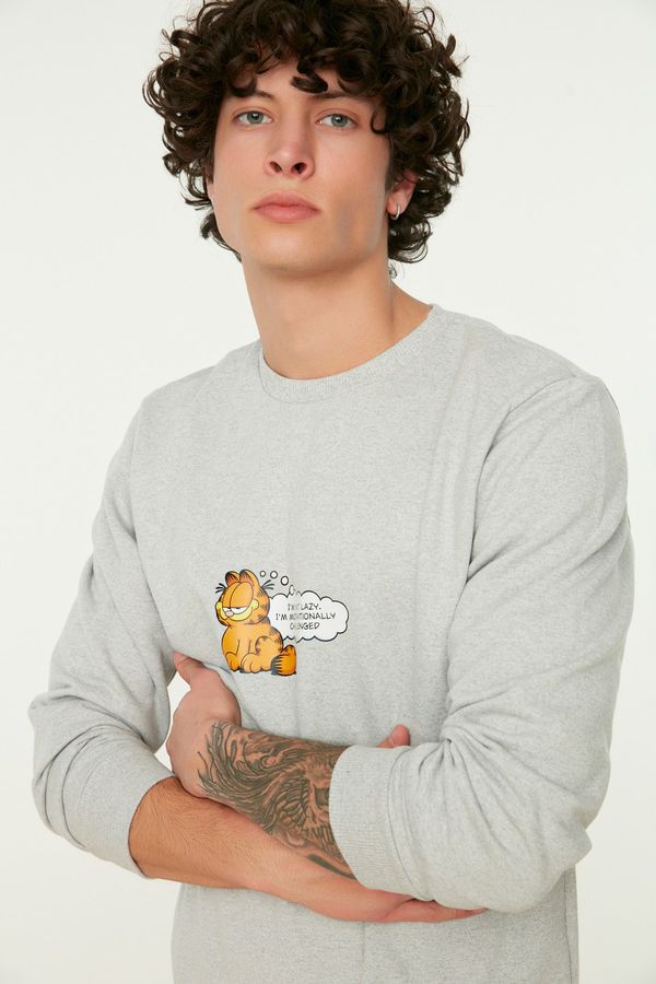 Trendyol Trendyol Gray Licensed Men's Garfield Printed Regular Fit Crew Neck Sweatshirt