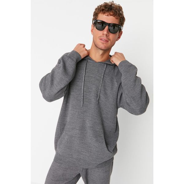 Trendyol Trendyol Gray Men Regular Fit Hooded Kangaroo Pocket Knitwear Sweater