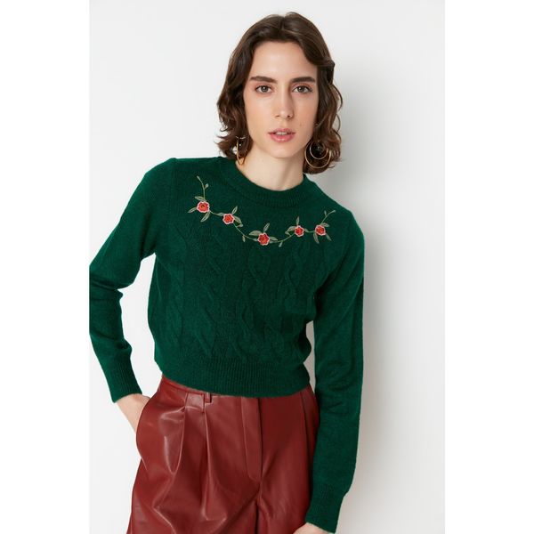 Trendyol Trendyol Green Embroidery Detailed Knitwear Sweater