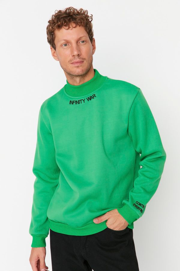 Trendyol Trendyol Green Men's Regular Fit Turtleneck Embroidery Soft Pile Thick Sweatshirt