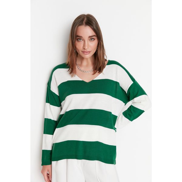 Trendyol Trendyol Green V-Neck Knitwear Sweater