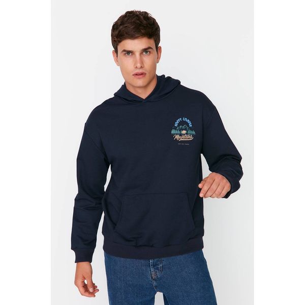 Trendyol Trendyol Navy Blue Mens Relaxed Fit Hooded Printed Long Sleeve Kangaroo Pocket Sweatshirt