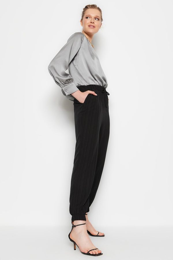 Trendyol Trendyol Pants - Black - Carrot pants