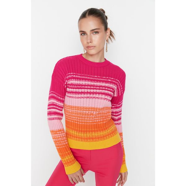 Trendyol Trendyol Pink Patterned Knitwear Sweater
