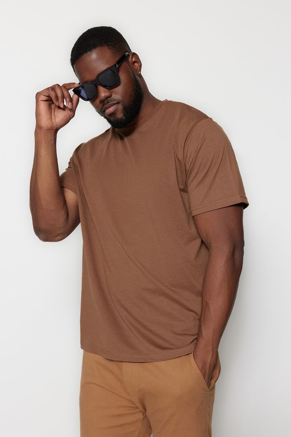 Trendyol Trendyol Plus Size T-Shirt - Brown - Regular