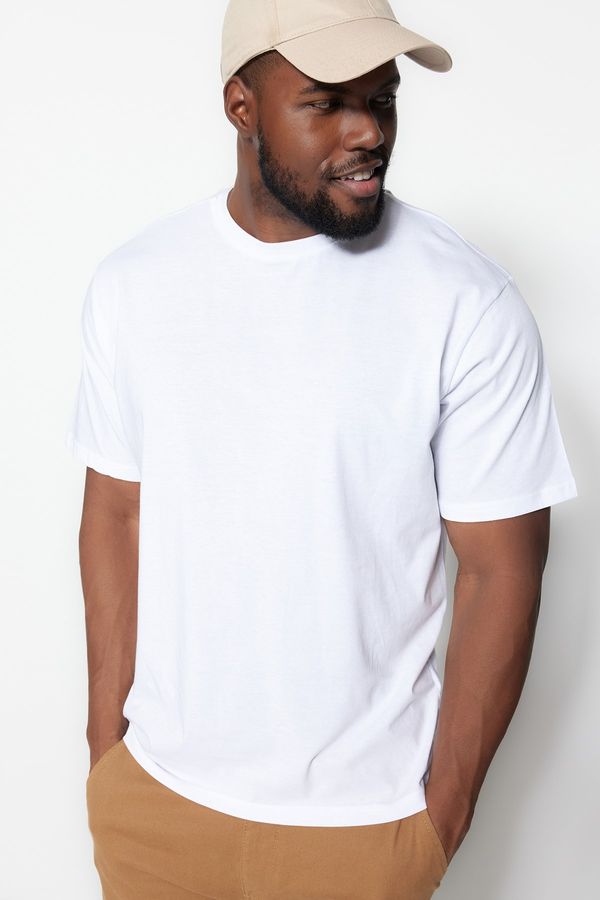 Trendyol Trendyol Plus Size T-Shirt - White - Regular