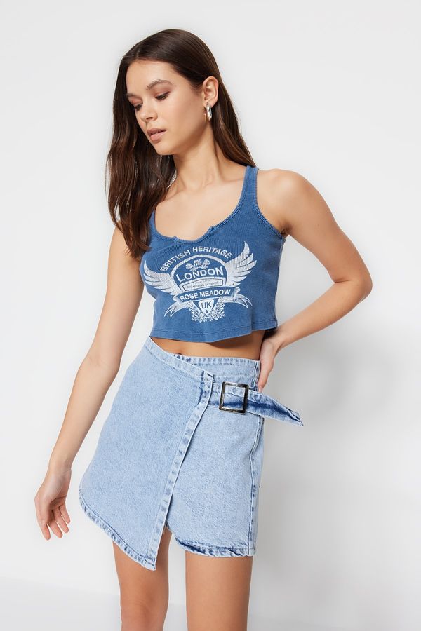 Trendyol Trendyol Shorts - Blue - High Waist