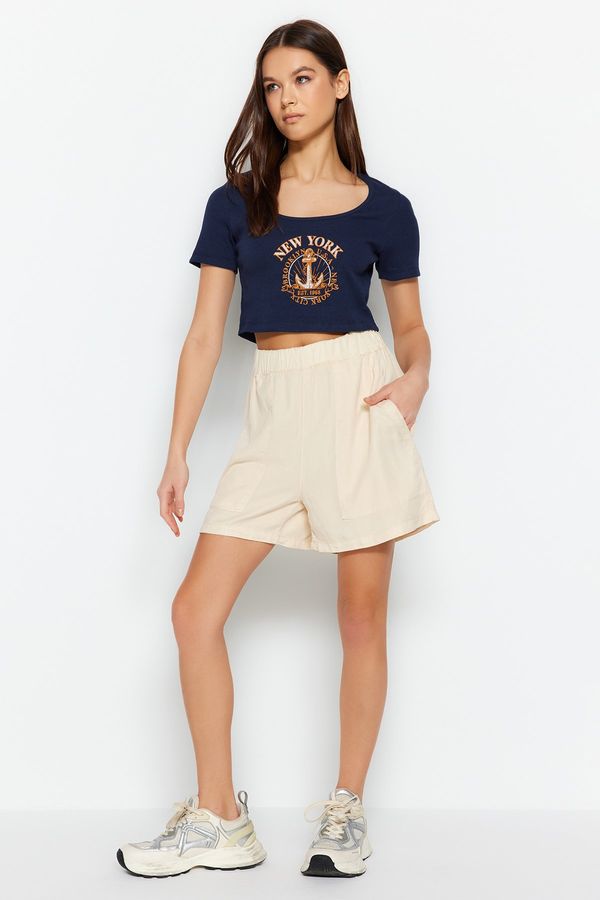 Trendyol Trendyol Shorts - Ecru - High Waist