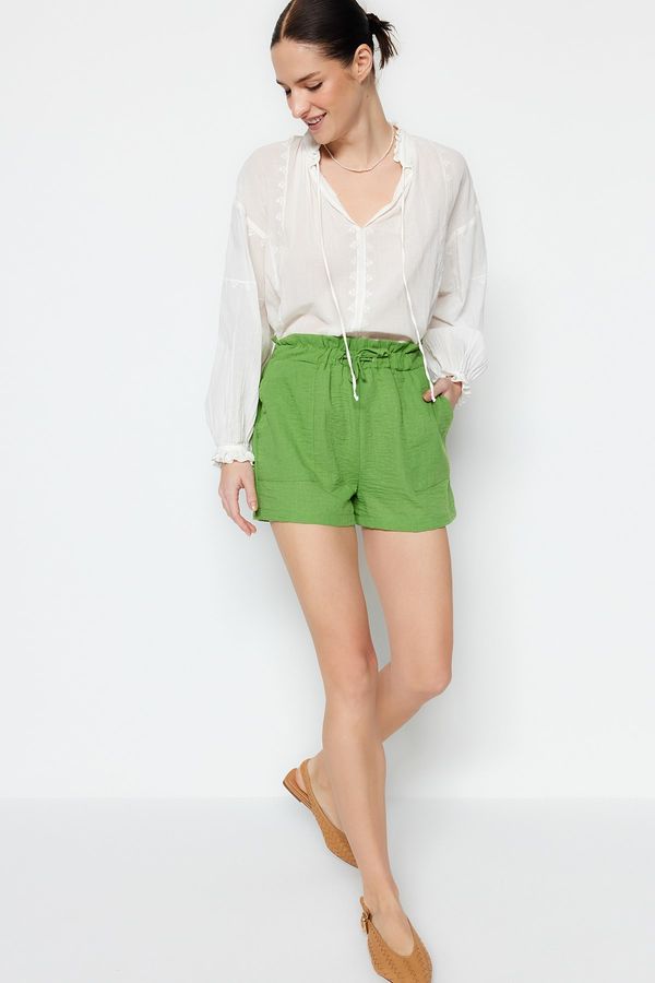 Trendyol Trendyol Shorts - Green - High Waist
