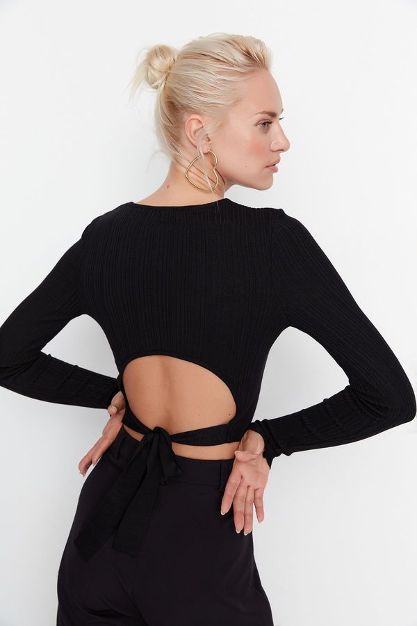 Trendyol Trendyol Sweater - Black - Slim fit
