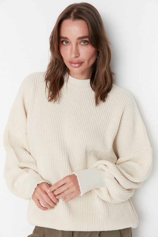 Trendyol Trendyol Sweater - Ecru - Oversize