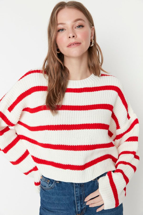 Trendyol Trendyol Sweater - Ecru - Regular fit