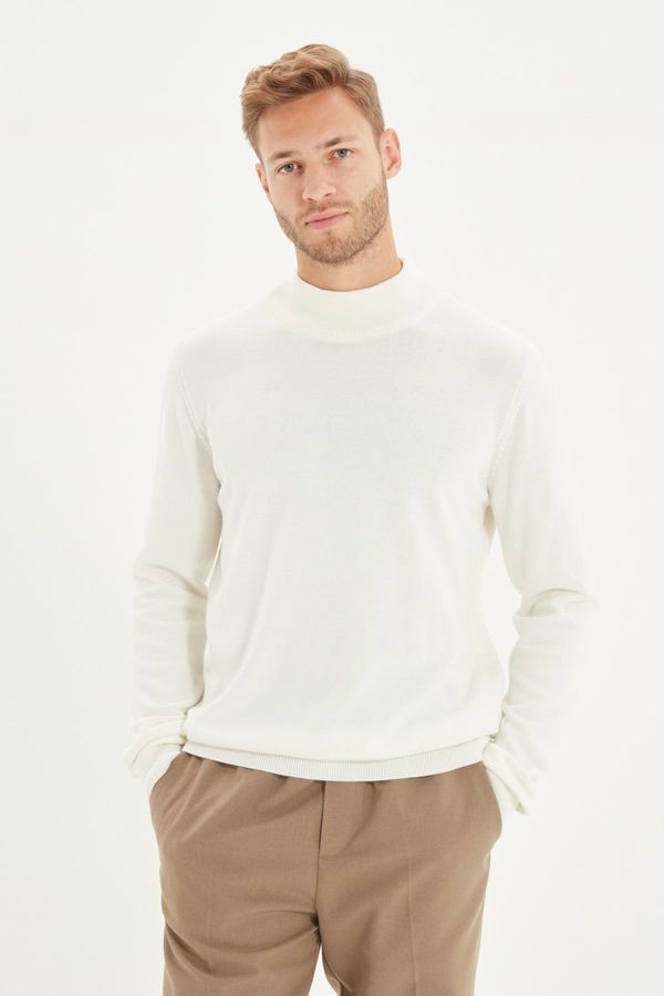Trendyol Trendyol Sweater - Ecru - Slim fit