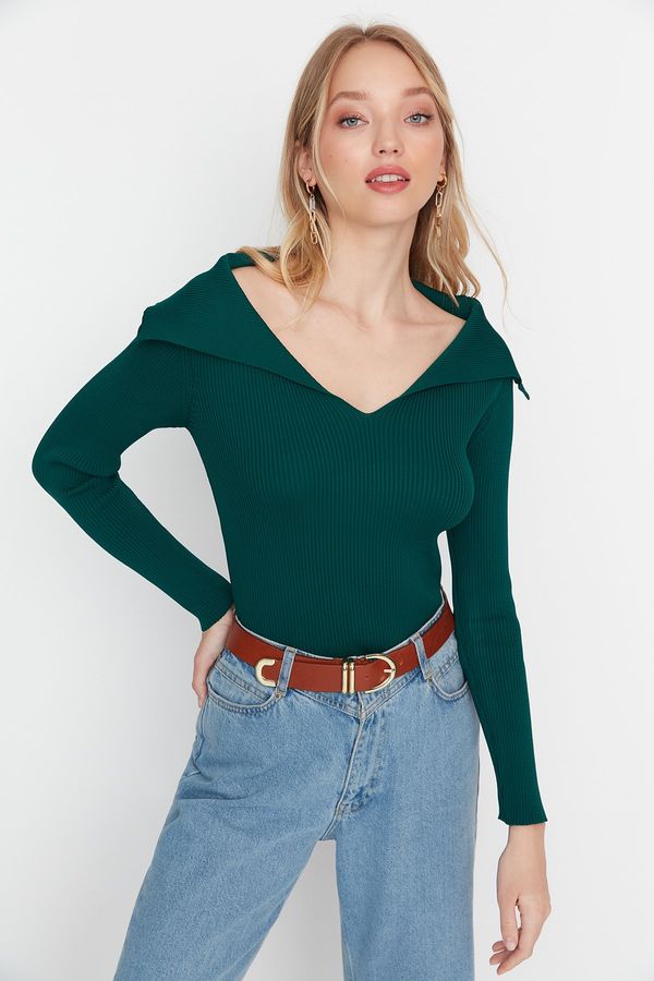 Trendyol Trendyol Sweater - Green - Regular fit