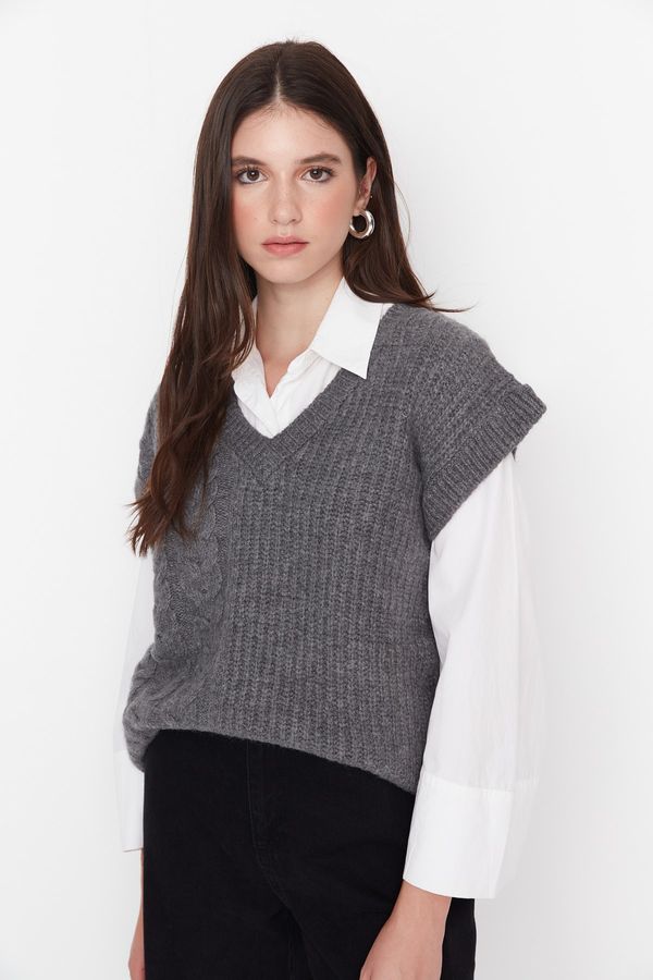 Trendyol Trendyol Sweater Vest - Gray - Regular fit