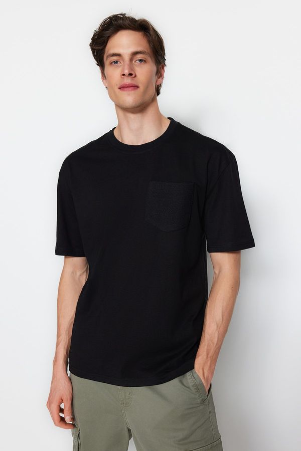 Trendyol Trendyol T-Shirt - Black - Relaxed fit