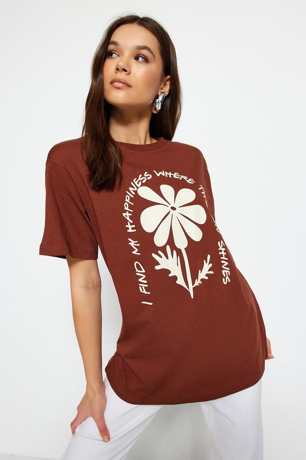 Trendyol Trendyol T-Shirt - Brown - Boyfriend