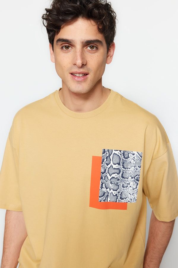 Trendyol Trendyol T-Shirt - Brown - Oversize