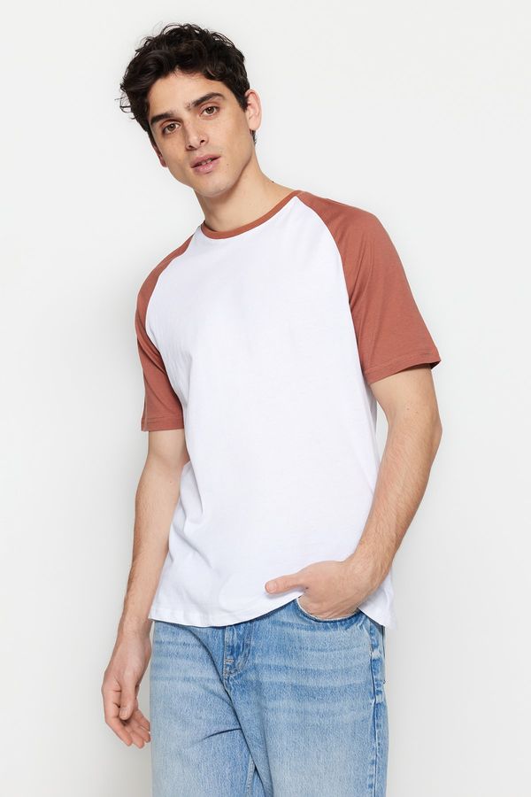 Trendyol Trendyol T-Shirt - Brown - Slim fit