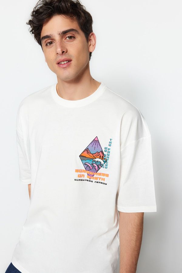 Trendyol Trendyol T-Shirt - Ecru - Oversize