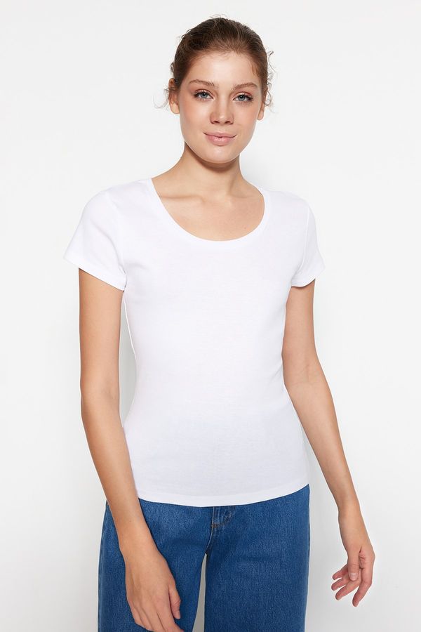 Trendyol Trendyol T-Shirt - White - Slim fit