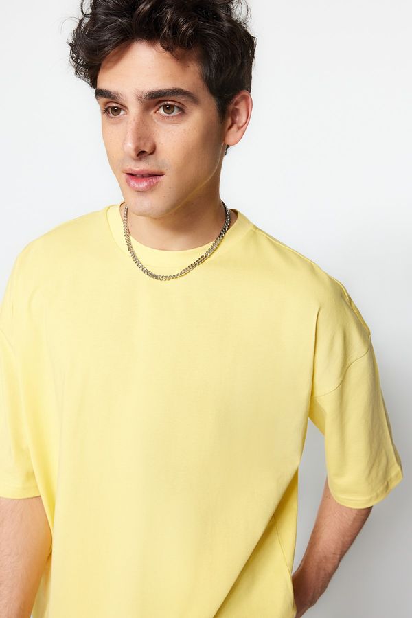 Trendyol Trendyol T-Shirt - Yellow - Oversize