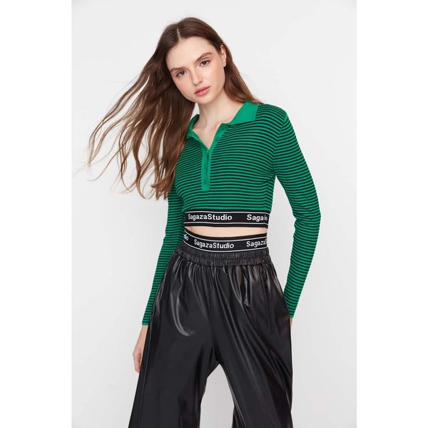 Trendyol Trendyol X Sagaza Studio Green-Black Striped Elastic Detailed Crop Knitwear Blouse