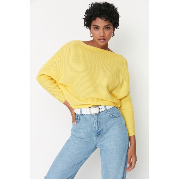 Trendyol Trendyol Yellow Bat Sleeve Knitwear Sweater
