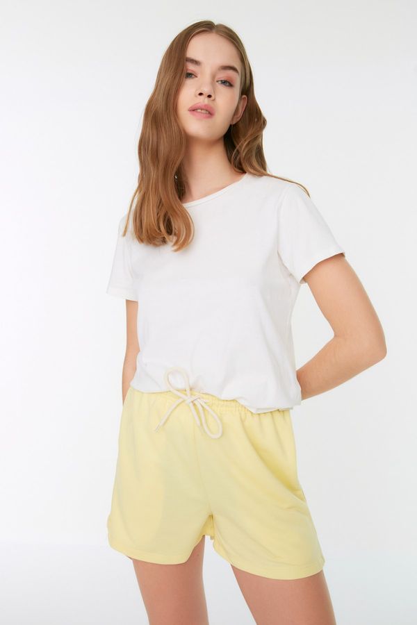 Trendyol Trendyol Yellow Pocket Detailed Knitted Shorts & Bermuda