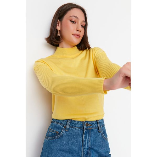 Trendyol Trendyol Yellow Stand Up Collar Knitwear Sweater